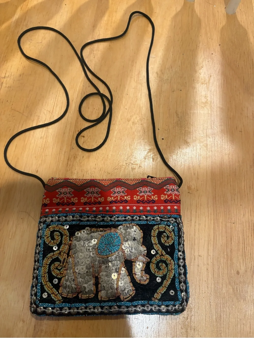Embellished Elephant Crossbody Bag - Red & Black